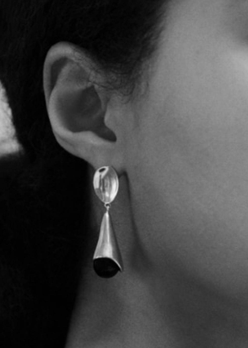 Onyx Anna Earring