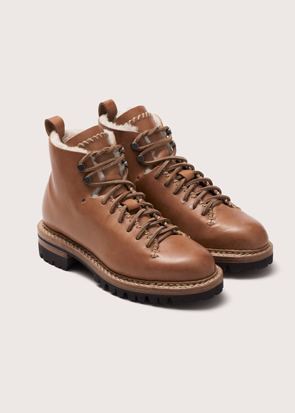 Whips Stitch Hiker with Wool - Tan