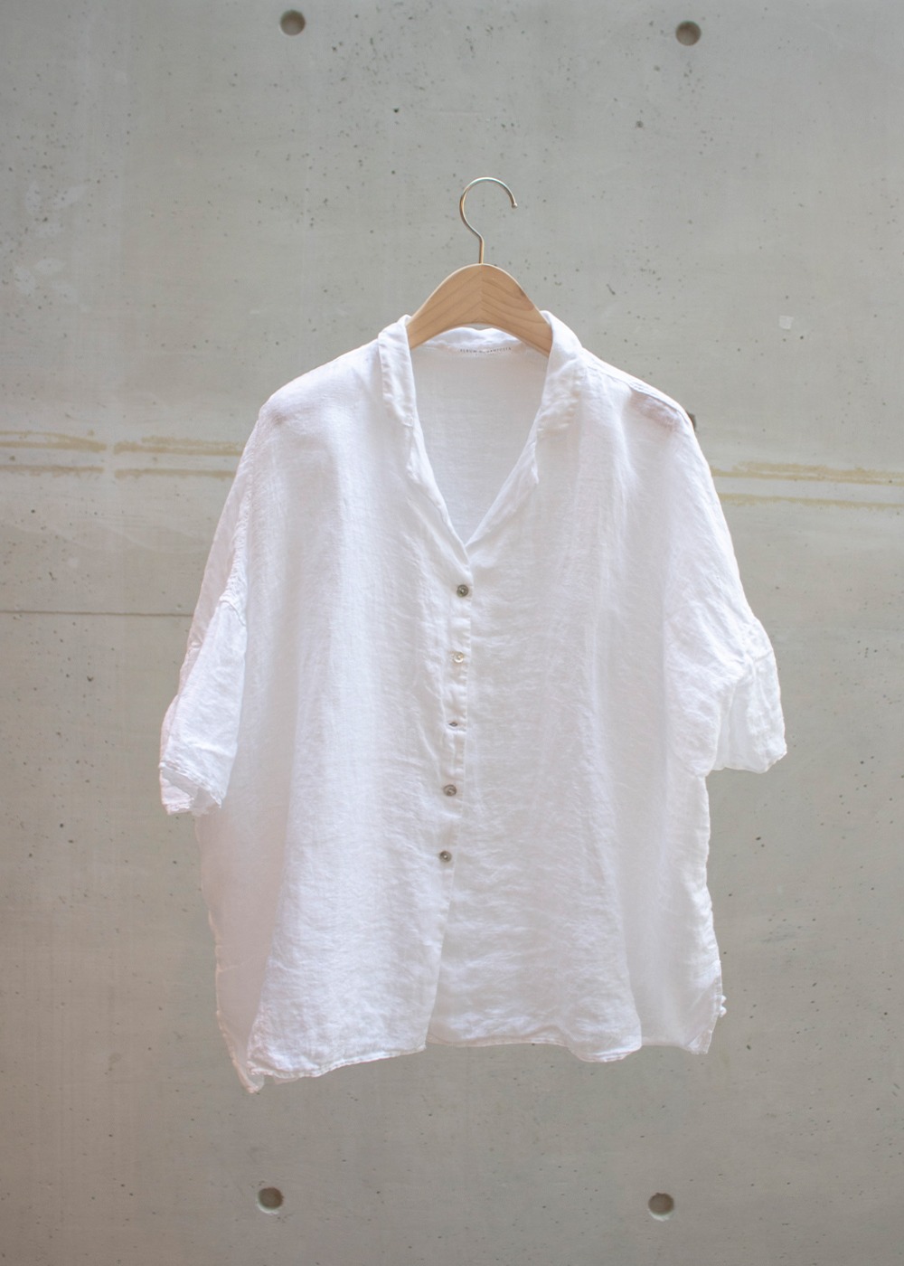 Light Linen Shirt - 2 colors